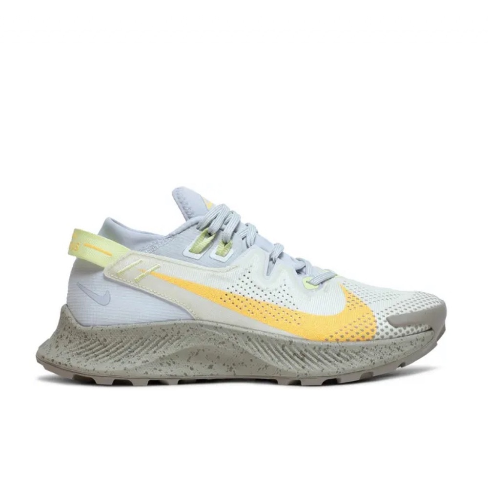 SOLD Nike | Women’s Pegasus Trail 2 in Limelight Laser Orange Size 7